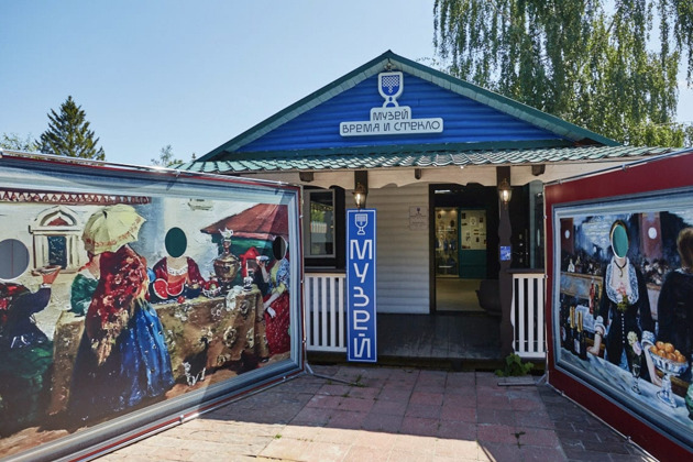 Фото - экскурсия: Посещение частного музея Время и Стекло