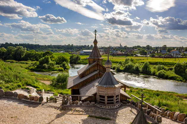 По Боровску с местным жителем