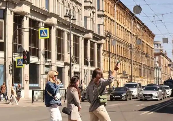 Тихий центр Петербурга: экскурсия + подъём на крышу - фото 1