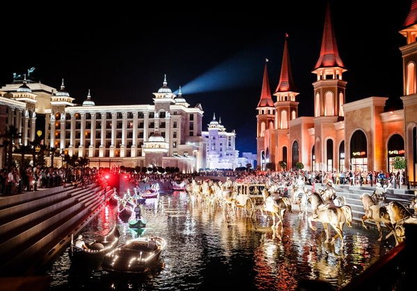 The Land of Legends Night Show: трансфер из Антальи и обратно - фото 3