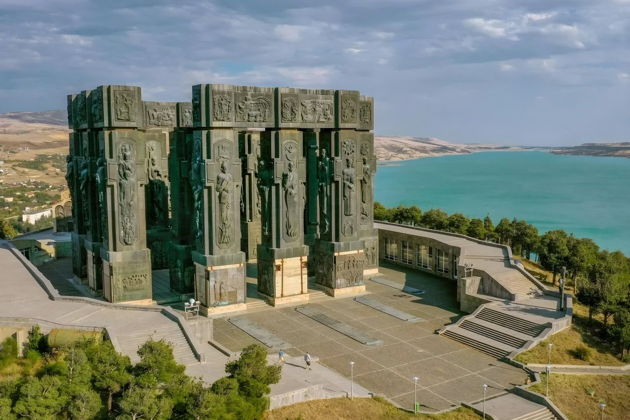 Фото экскурсии - Тур в Кахетию из Тбилиси: история Грузии, Сигнахи и виноделие - 7