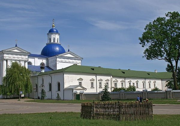 тур на BMW 5 : Гродно  —Ружаны - Коссово - Жировичи-Храм святого Архангела  - фото 2