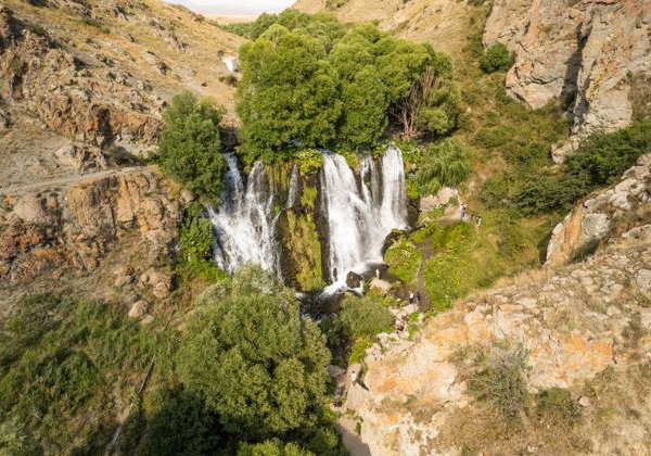 Южная Армения: Татевский монастырь, Хндзореск, водопад Шаки и Арени - фото 1