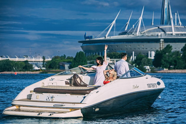 Индивидуальная прогулка на 7-ми местном катере Rinker 232 - фото 1