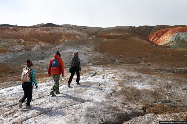 Фото - экскурсия: Путешествие к алтайским чудесам: марсианские пейзажи, водопад Ширлак и озеро Гейзерово