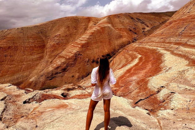 Фото экскурсии - Путешествие к Земному Марсу, Горящей горе, Розовому озеру, горе Бешбармаг с дегустацией икры - 6