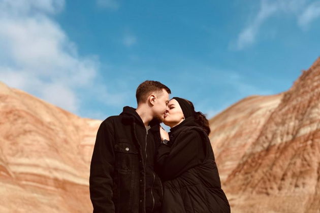 Фото экскурсии - Путешествие к Земному Марсу, Горящей горе, Розовому озеру, горе Бешбармаг с дегустацией икры - 7