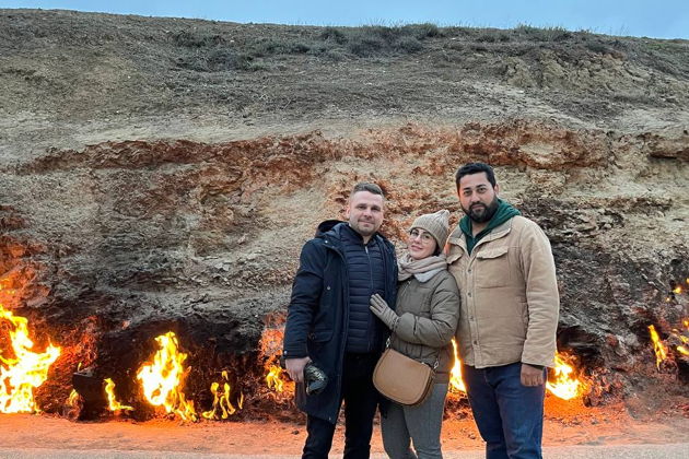 Фото экскурсии - Путешествие к Земному Марсу, Горящей горе, Розовому озеру, горе Бешбармаг с дегустацией икры - 8