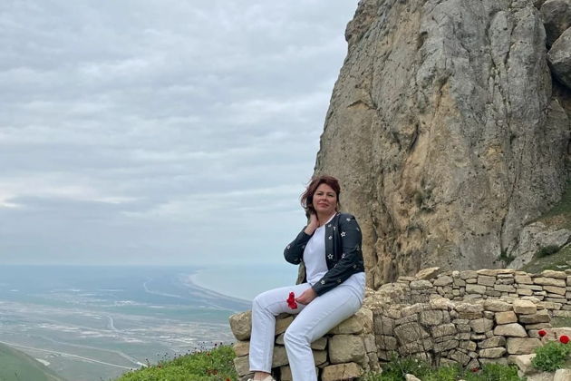 Фото экскурсии - Путешествие к Земному Марсу, Горящей горе, Розовому озеру, горе Бешбармаг с дегустацией икры - 10