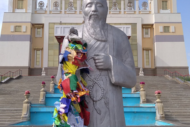 Фото - экскурсия: Фестиваль тюльпанов - Элиста