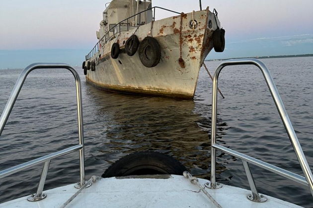 Корабль флибустьера: путешествие на морской водолазный бот-4