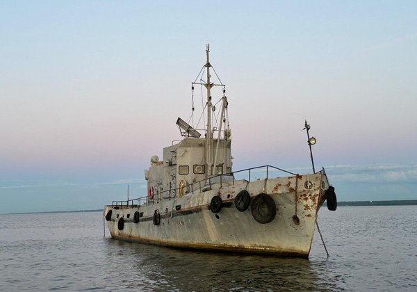Корабль флибустьера: путешествие на морской водолазный бот