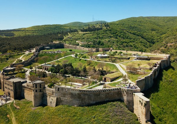 Незабываемый Дербент: история, культура и дегустация