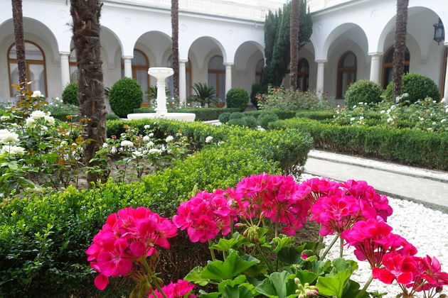 Фото экскурсии - Путешествие по Южному берегу Крыма: Алупка, Ливадия и Ялта - 5