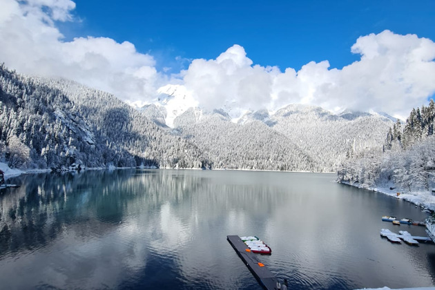 Фото - экскурсия: Путешествие в Абхазию на озеро Рица на машине для группы до 10 человек