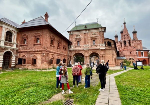 «Берега силы: святыни и заводы у воды» — экскурсия на электросудне - фото 2