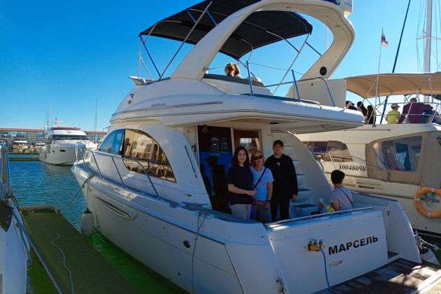 Фото экскурсии - Прогулка на яхте с фуршетом в центре Сочи - 5