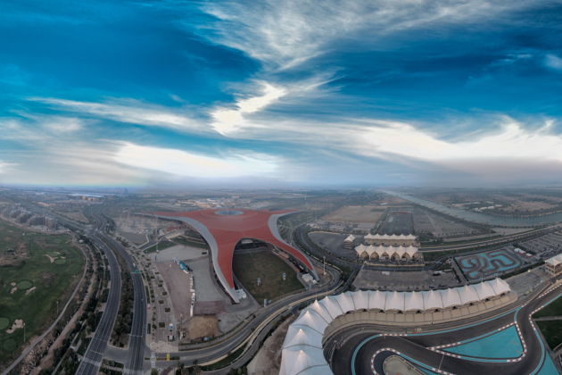 Фото экскурсии - Экскурсия по трассе Yas Marina Circuit с гидом (на английском) - 6