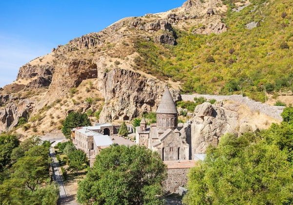 Гарни, Гегард и Симфония камней — путешествие в древнюю Армению - фото 2