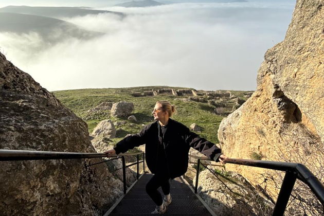 Фото экскурсии - Гобустан, Грязевые вулканы, Агатовые горы, гора Бешбармаг и дегустация икры - 8