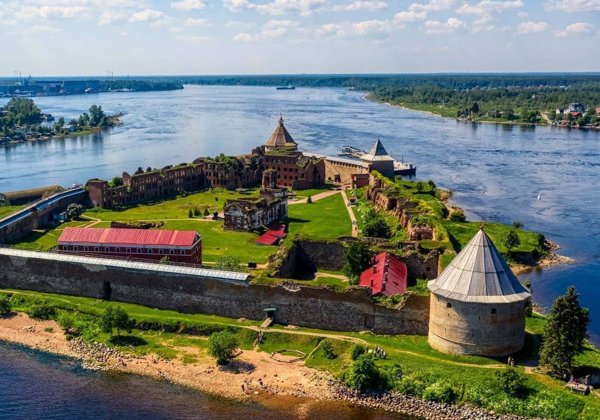 Из Санкт-Петербурга в Шлиссельбург на мотоциклах. Крепость Орешек