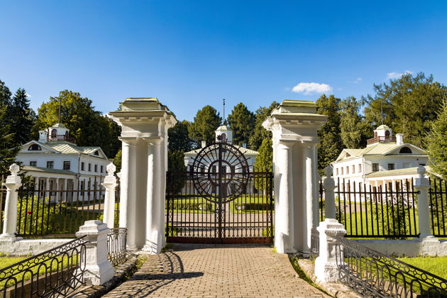 Фото экскурсии - Кинопрогулки по старинным усадьбам: Середниково и Братцево - 1