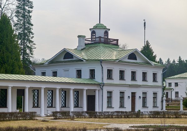 Кинопрогулки по старинным усадьбам: Середниково и Братцево