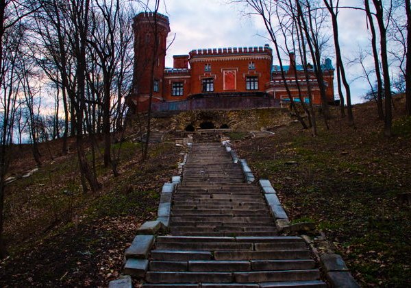 Рамонь: экскурсия в «Замок Ольденбургских» и императорские традиции - фото 3