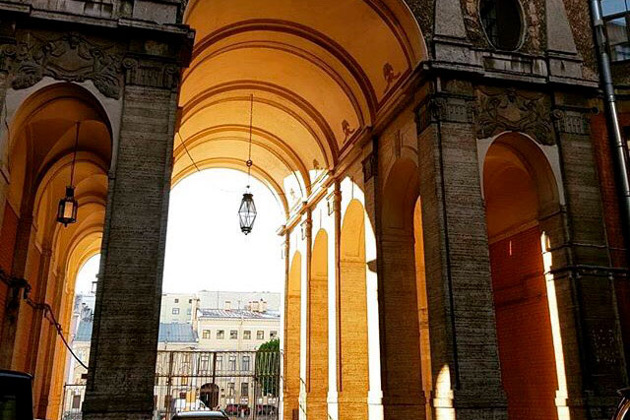 Фото - экскурсия: Архитектурная загадка: исследовательская прогулка по Толстовскому дому