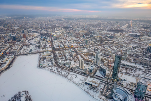Фото - экскурсия: Екатеринбург расположен на стыке Европы и Азии