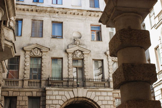 Фото экскурсии - Петроградская сторона: За фасадами доходных домов - эксклюзивная экскурсия в мини-группе по дворам и парадным - 7