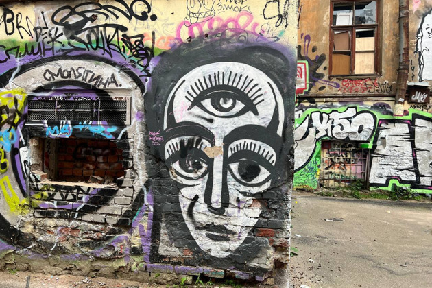 Фото - экскурсия: Загадочные дворы и парадные Петербурга: интимная экскурсия в мини-группе