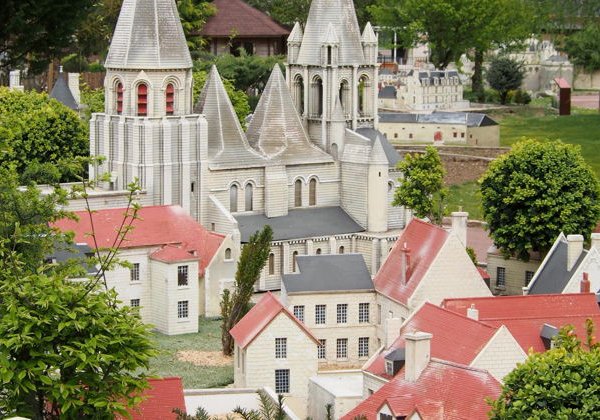 Франция в миниатюре — путешествие по стране за один день - фото 1