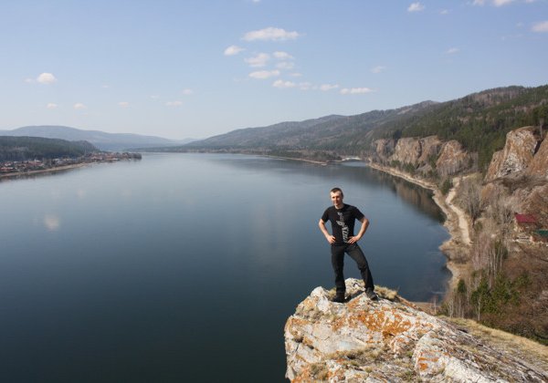  Три стихии: Енисей, пещеры, скалы
