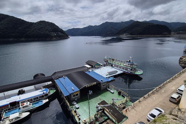 Фото экскурсии - Один день в городе среди гор: самая длинная канатная дорога и храм у озера - 7