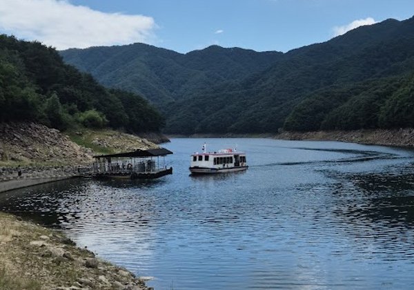 Один день в городе среди гор: каноэ и самая длинная канатная дорога на вершину горы