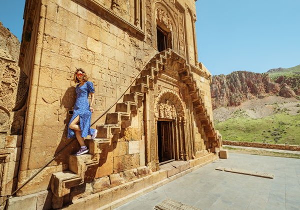 Экскурсия по винодельне Арени и монастырю Нораванк - фото 4