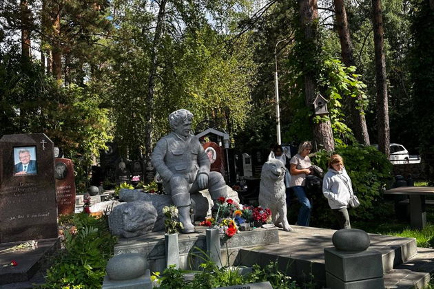 Фото экскурсии - Прогулка по Заельцовскому кладбищу Голоса ушедших - 3