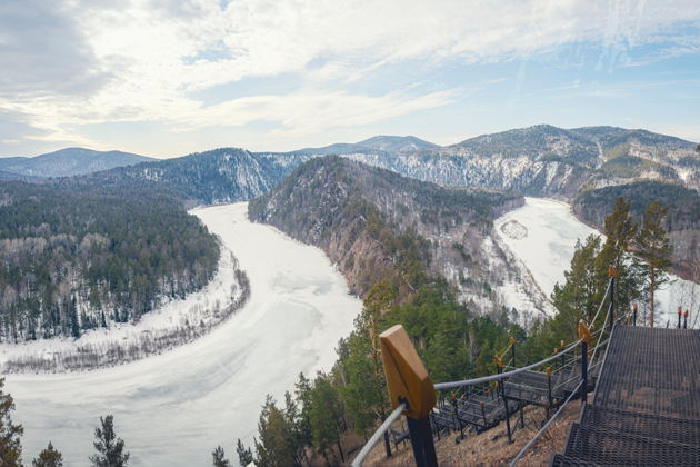 Фото экскурсии - Зимний поход к столбам — магия Сибири вместе с гидом - 4