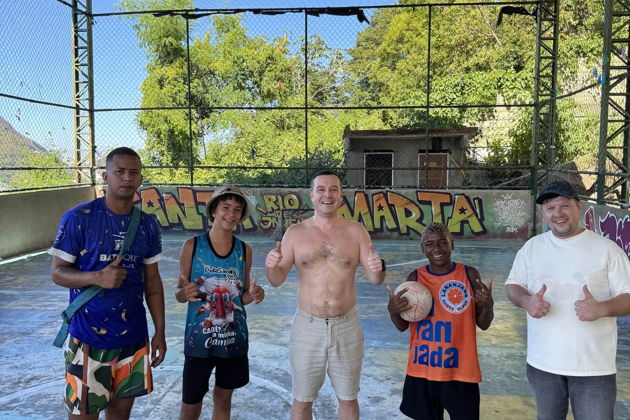 Фото экскурсии - Фавела Санта-Марта: судьбы, яркие краски и местные жители - 3