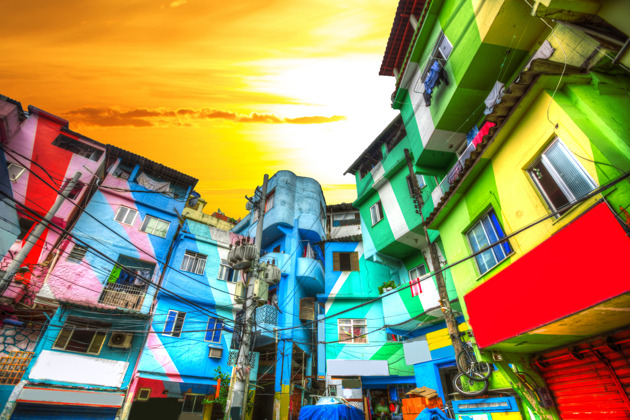 Фото - экскурсия: Фавела Санта-Марта: судьбы, яркие краски и местные жители