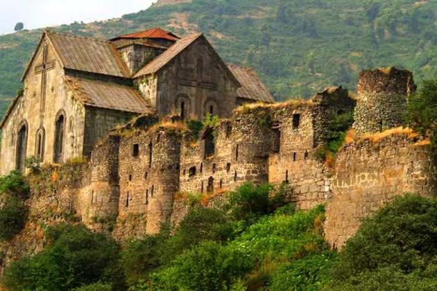 Фото - экскурсия: Открывая богатства северной Армении: монастыри Акхтала, Хахпат и Санахин