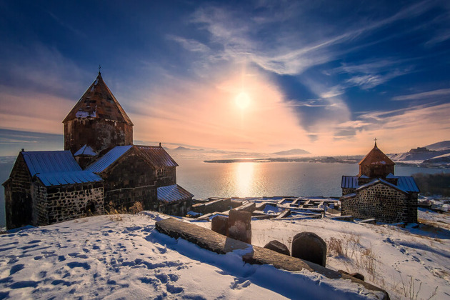 Фото - экскурсия: Однодневное путешествие из Тбилиси в Армению: от старинных монастырей до улиц из туфа