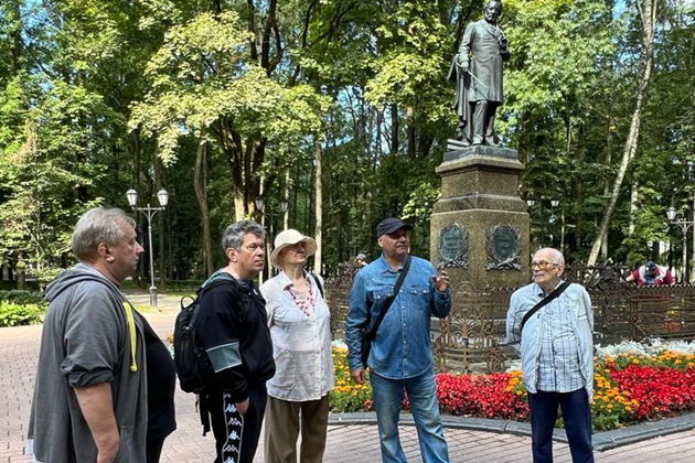 Пешеходная обзорная экскурсия «Прогулка по старому городу…»-1