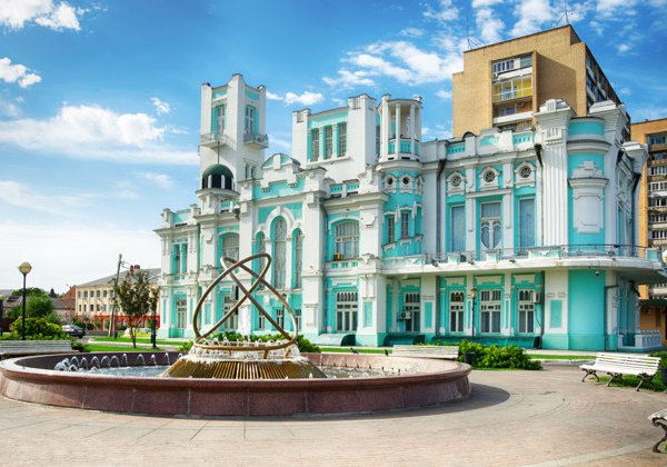 Белый город Астрахани — история в камне и старинных улицах