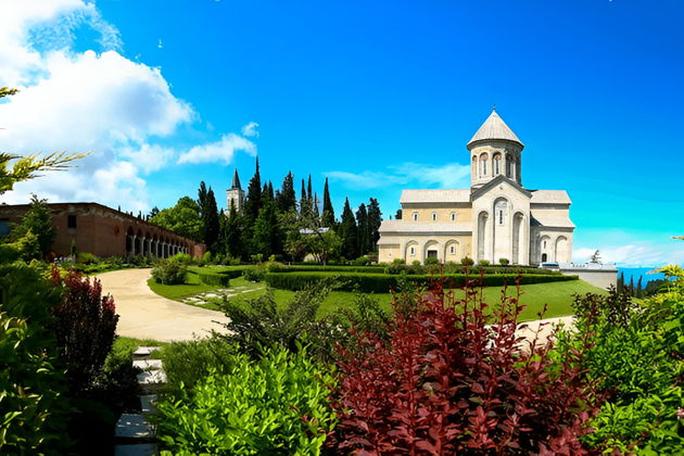 Фото экскурсии - Вино, любовь и легенды Кахетии: Манави — Бадиаури — Бодбе — Сигнаги - 4