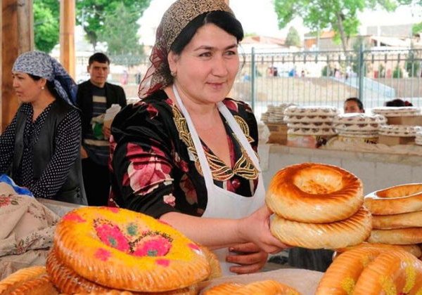 Узбекские лепешки "нон" — чудо из тандыра - фото 1