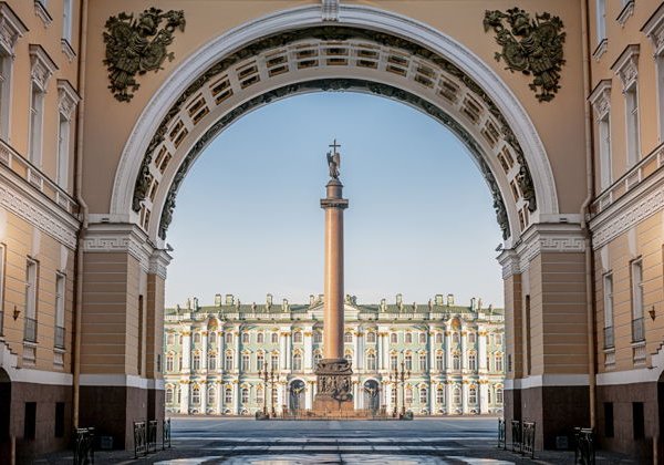 Квест-экскурсия с актёрами «Масонский Петербург» - фото 1