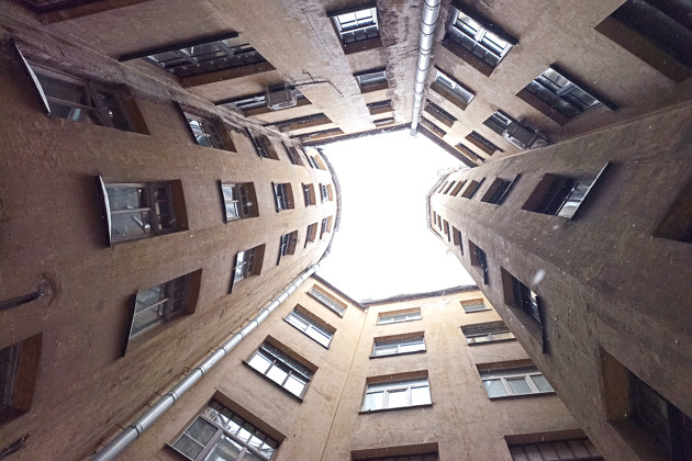 Фото - экскурсия: Скрытые места Петроградской: что скрывается за парадным видом