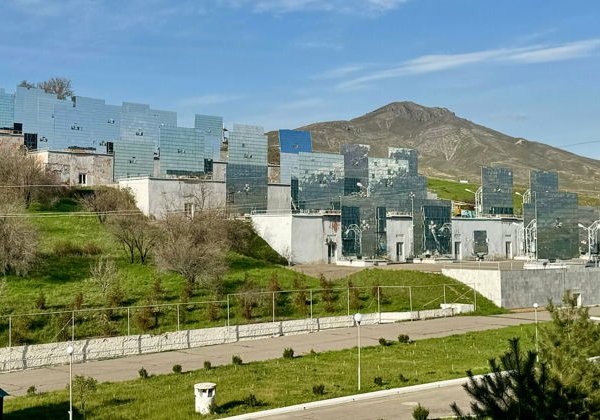 3 в 1: Институт Солнца, мечеть Хазрат Али Бува и Узумфермер - фото 1